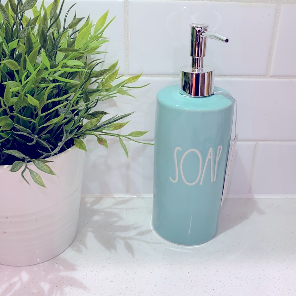 SOLD Rae Dunn Soap Dispenser